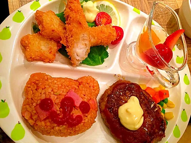 Snapdishの料理写真:ピケカフェのお子様ランチ♪可愛い美味しい…♪|かえるんさん