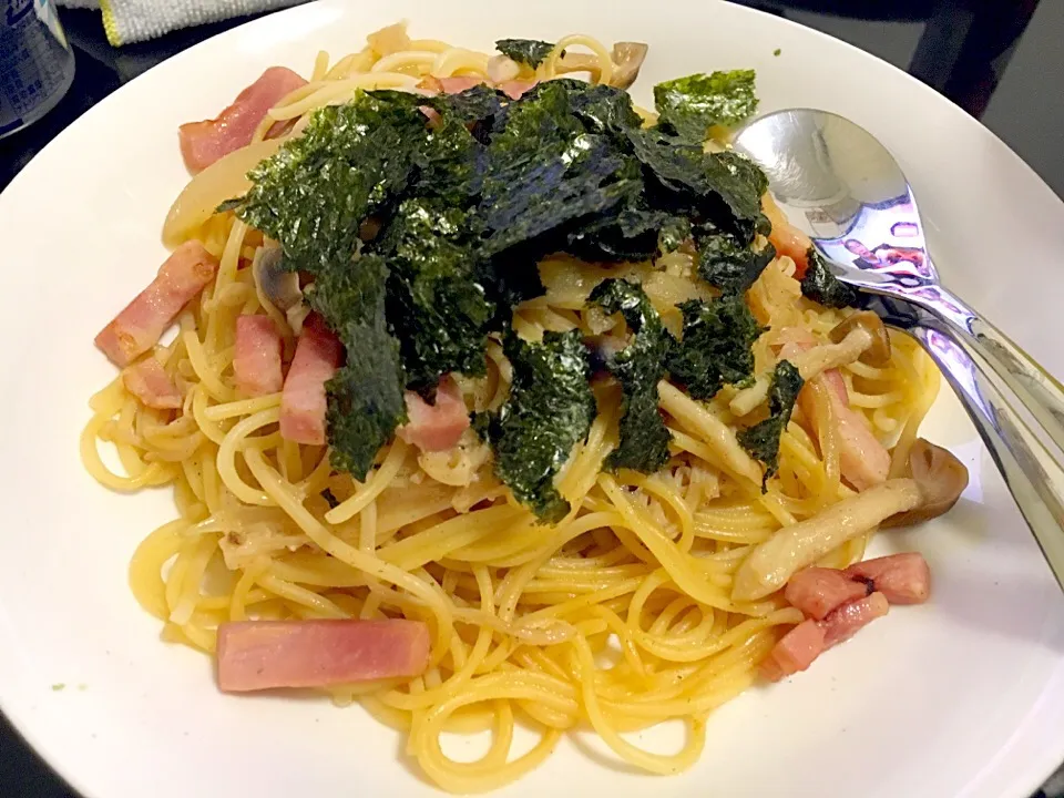 Snapdishの料理写真:きのことベーコン和風パスタ|ひいさん