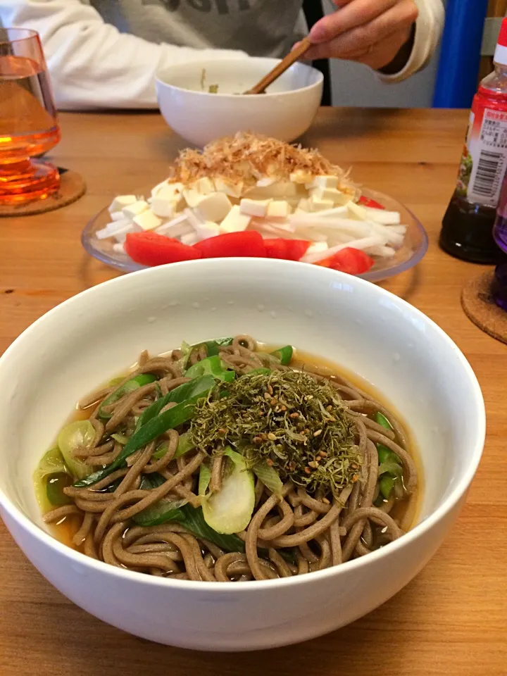 材料3つ！超簡単めんつゆの作り方 でお蕎麦☺️|Sanjiさん