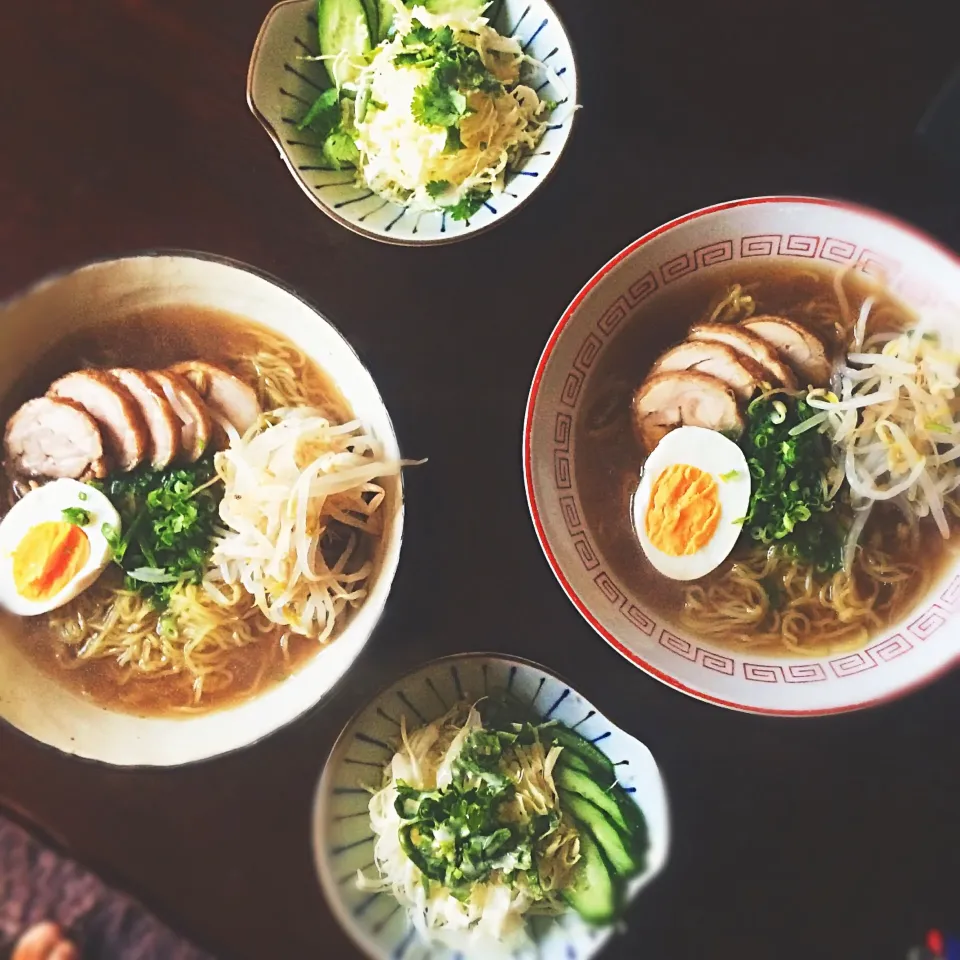 Ḥalāl ラーメン 鷄ガラスープで屋台のラーメン風👲🏻|yo-chiさん