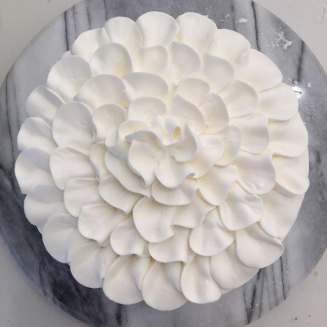 生クリーム絞り 花びら Fleur Snapdish スナップディッシュ Id 4vt8ia