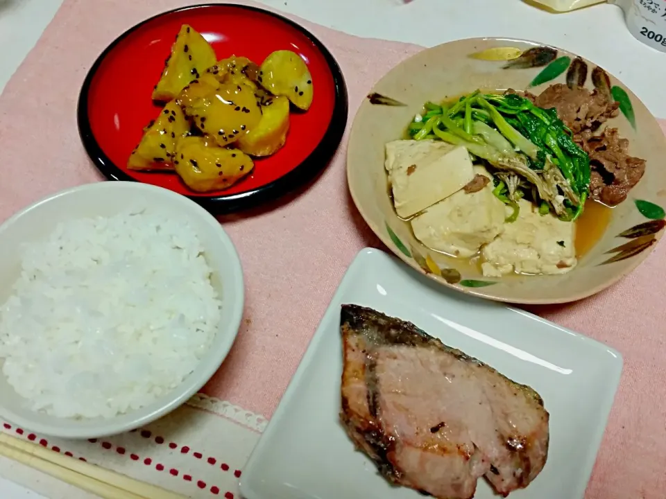 肉豆腐～セリを根っこごと入れてみました！|うさぎさん