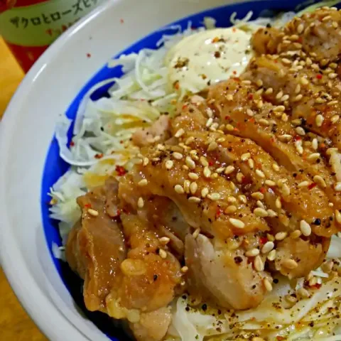 「フルーツとハーブのお酒」を使ってみたSnapdishの料理・レシピ写真:フルーティーな甘味の照り焼きチキン丼