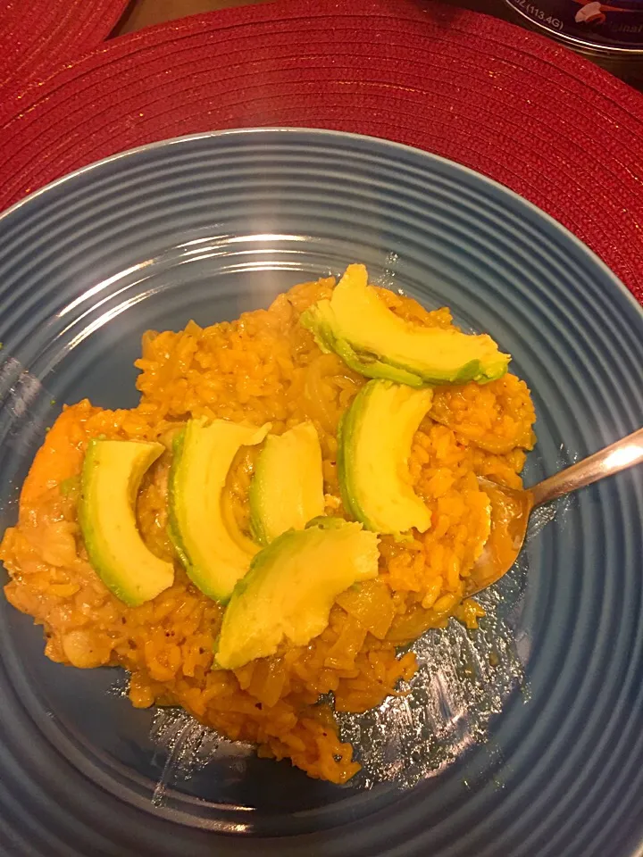 Snapdishの料理写真:Arroz amarillo con pollo キューバの料理|えみこさん