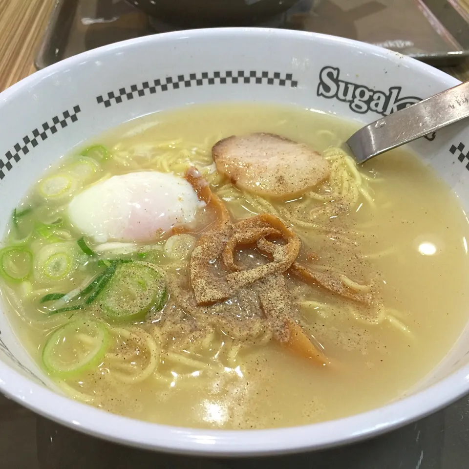 玉子入ラーメン(◍•ڡ•◍)❤|いつみさん