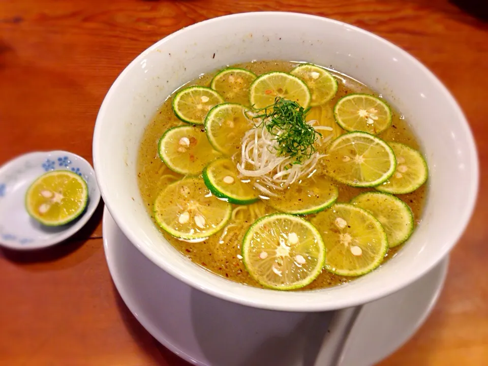 すだち塩ラーメン🍜|えいぽんさん