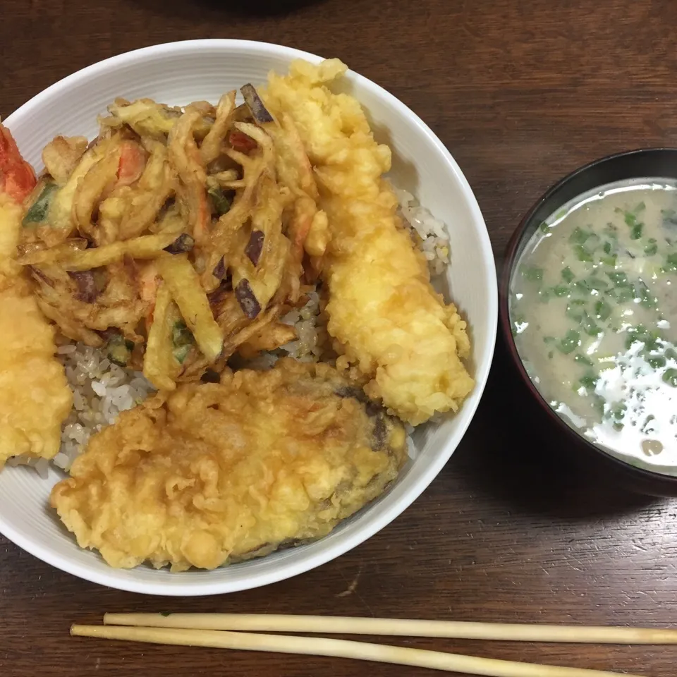 夕飯は天丼|アクちゃんさん