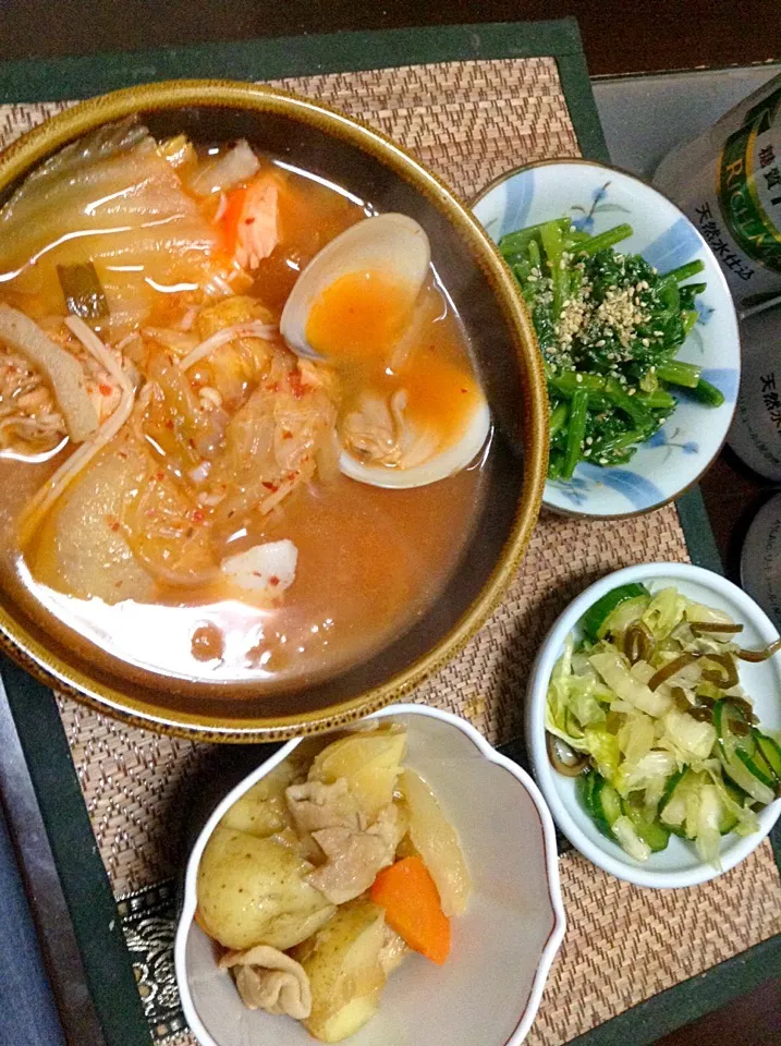 ほうれん草の胡麻和え＆白菜の漬物＆肉じゃが＆キムチスープ|まぐろさん