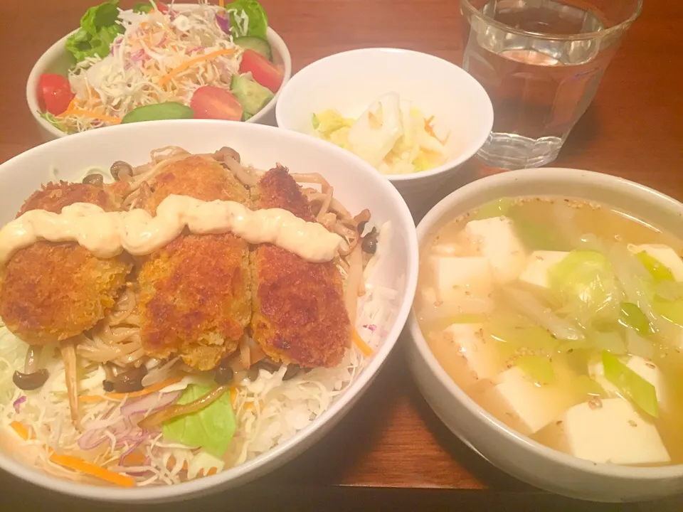 魚のフライ丼きのこソテー添え＊豆腐とねぎの生姜スープ(^O^)|basilさん