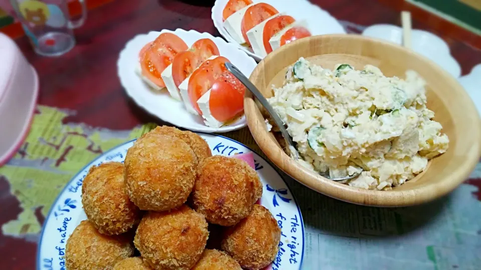 ライスコロッケ☆ポテトサラダ☆豆腐とトマトのカプレーゼ|みぽりんさん