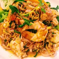 Snapdishの料理写真:Thai spicy prawn salad|HoneyPBさん