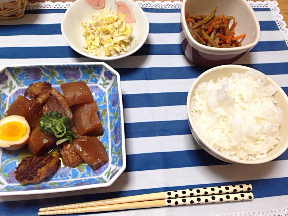 豚の角煮、白菜サラダ、きんぴらごぼう、ごはん|りぃさん