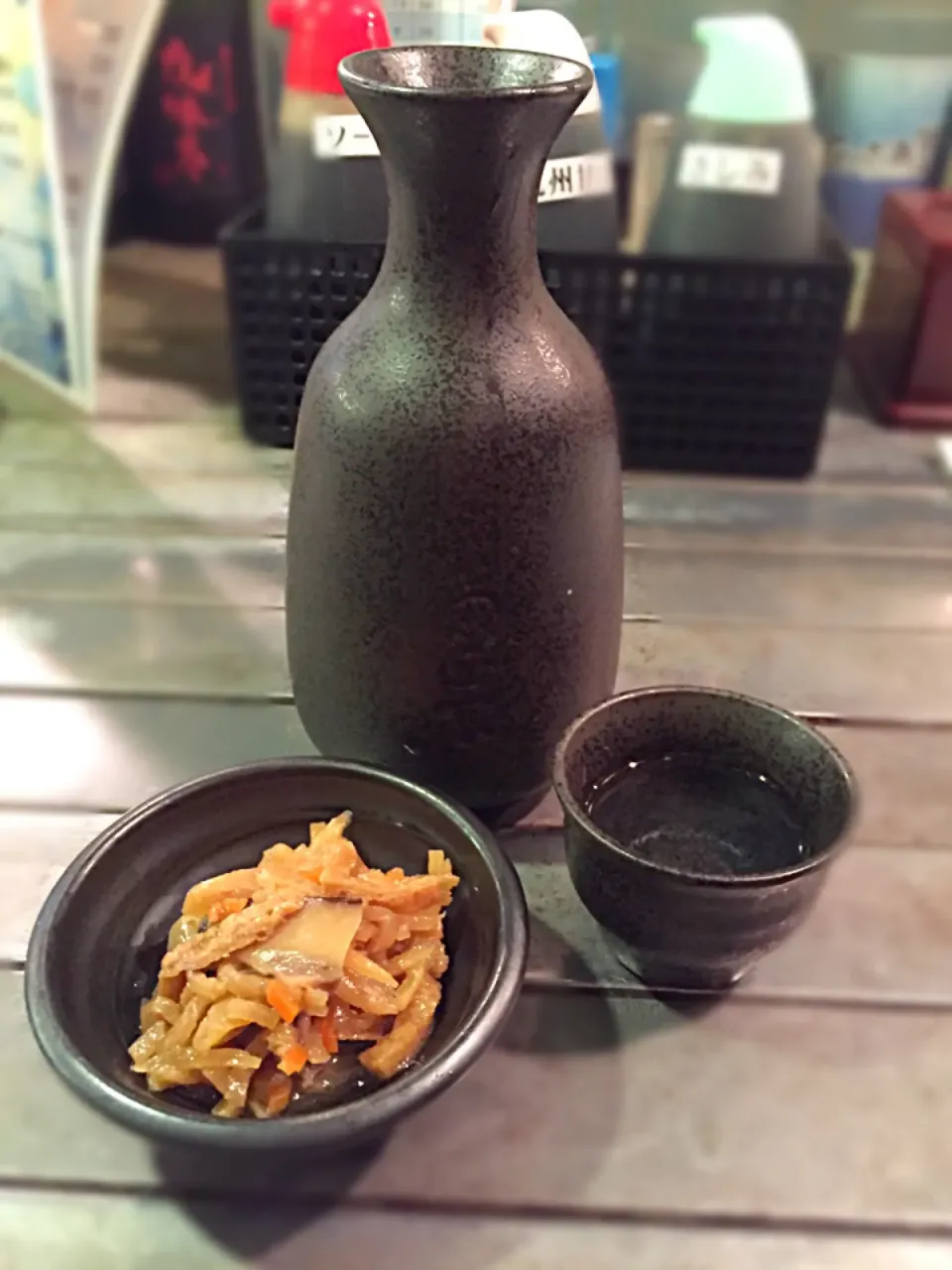 今日は、食べずに聖水沐浴するオジサンのお付き合い…
いつも思う…楽しいのかな？

さて、家で🐔鶏弁当🍱が待っている😄|にゃあ（芸名）さん