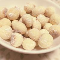 ホワイトチョコのスノーボールクッキー