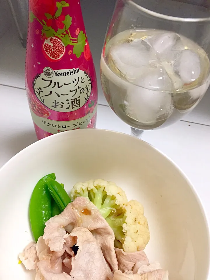 茹でた豚肉と野菜に柚ポンかけてさっぱりと。|ミホさん