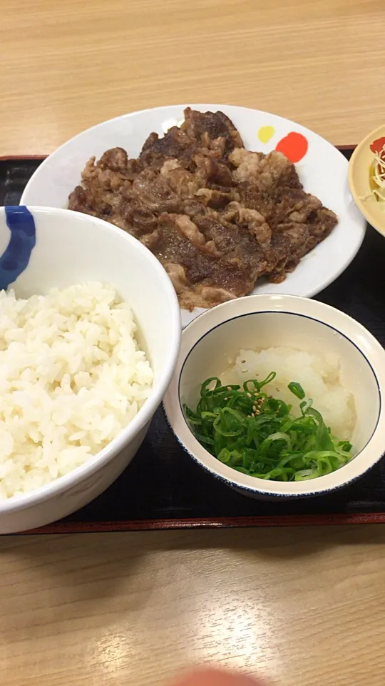 Snapdishの料理写真:松屋＠牛焼肉定食 今だけ¥500|Minor.SSKさん