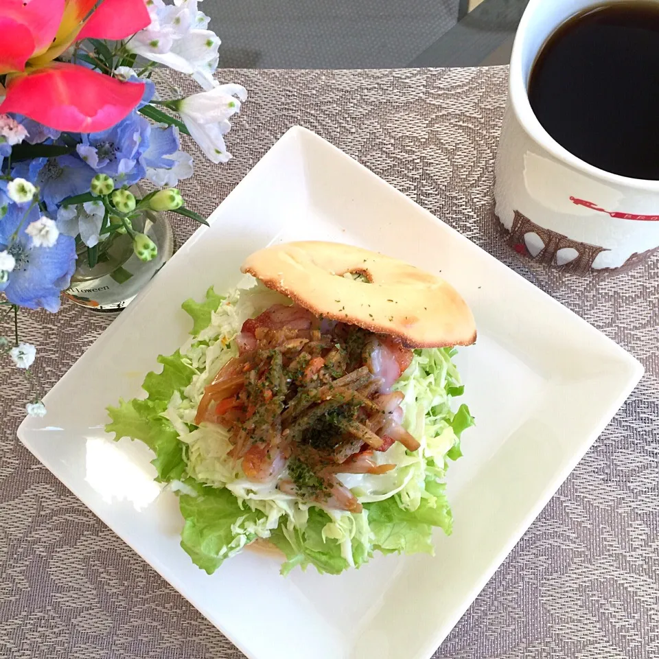 塩ぼんじり焼き鳥&きんぴら、クリームチーズ❤︎ベーグルサンド|Makinsさん