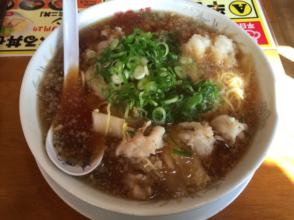 Snapdishの料理写真:期間限定〜白菜肉醤油ラーメン◎ @大阪|THE SUNSEAさん