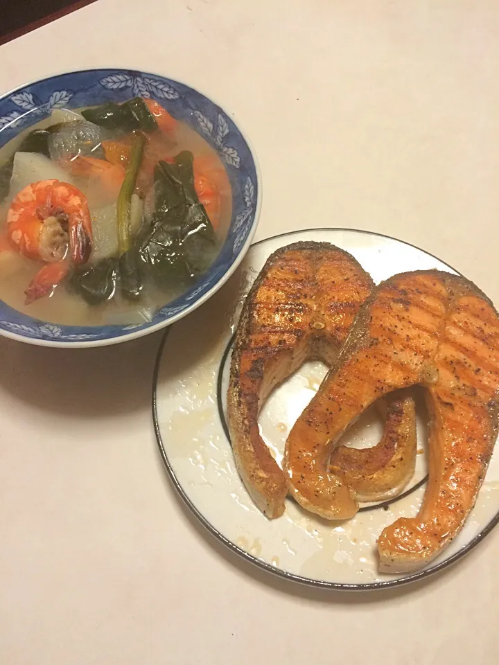 #philippinefood sinigang and salmon steak|bowssyさん