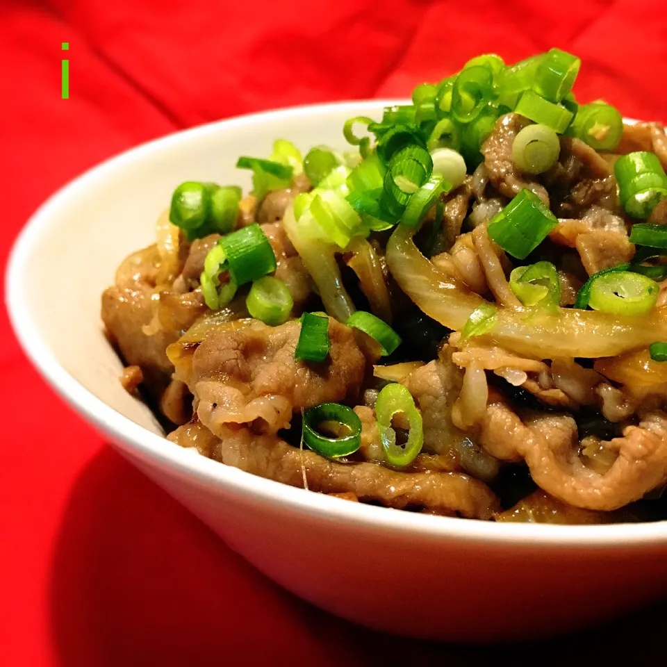 キヨシュンさんの料理 危険！ご飯が進みすぎる豚丼🐷 【Pork bowl】|izoomさん