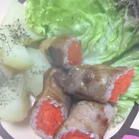 Snapdishの料理写真:人参の肉巻き|Sayaさん