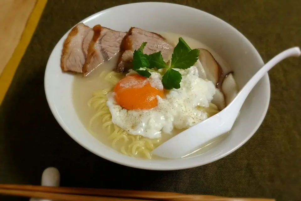 《名古屋の味！スガキヤラーメン》 #ラーメン #豚骨 #和風 #チャーシュー|erichiさん