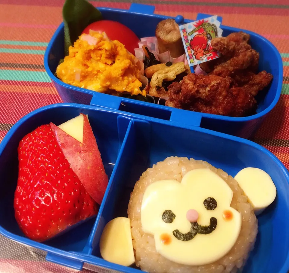 息子の幼稚園お弁当💕
干支の猿おにぎりで🎶|Tsukiさん