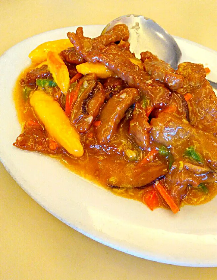 Slice Steak Beef with Mango|Mariano Ngさん