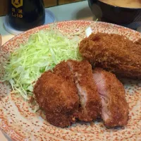 Snapdishの料理写真:とりかつチキン 2品（とりかつ、かにクリーム）|カガヤさん