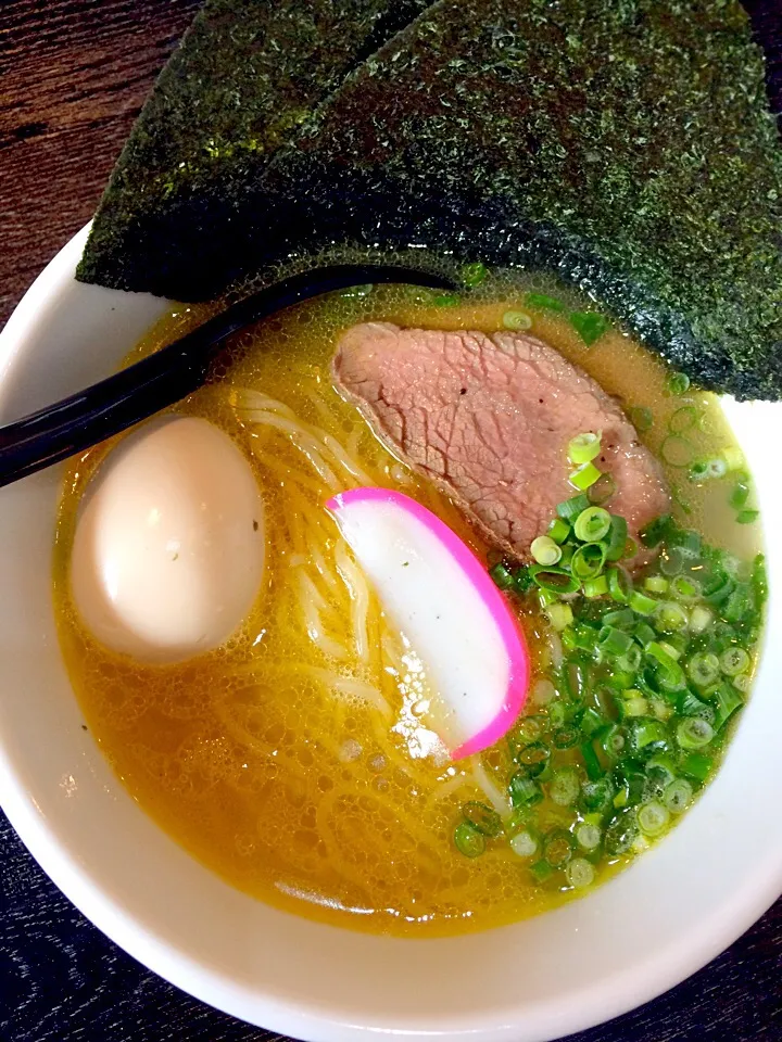 ダチョウ肉のチャーシュー入りラーメン♡|9629さん