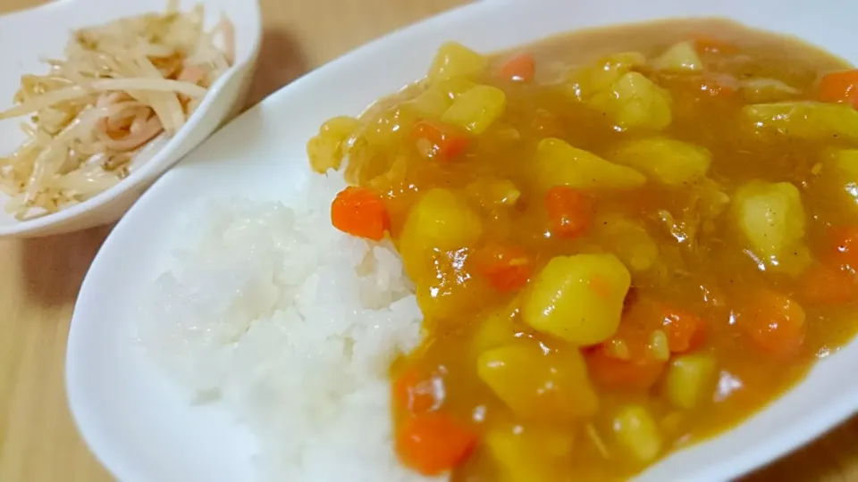 カレーとハムもやし麺つゆマヨ|やっちさん