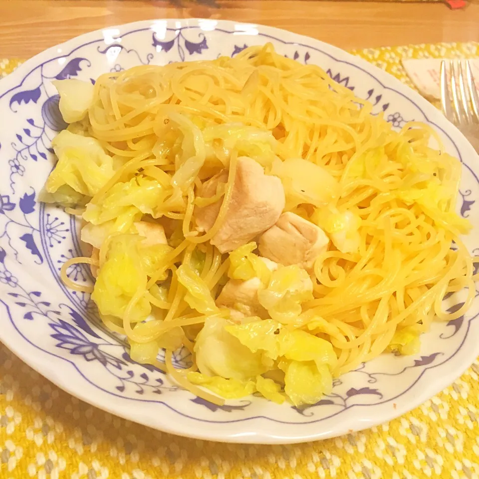 きゃべつの鶏むね肉のしょう油風味パスタ|kaori ✡さん