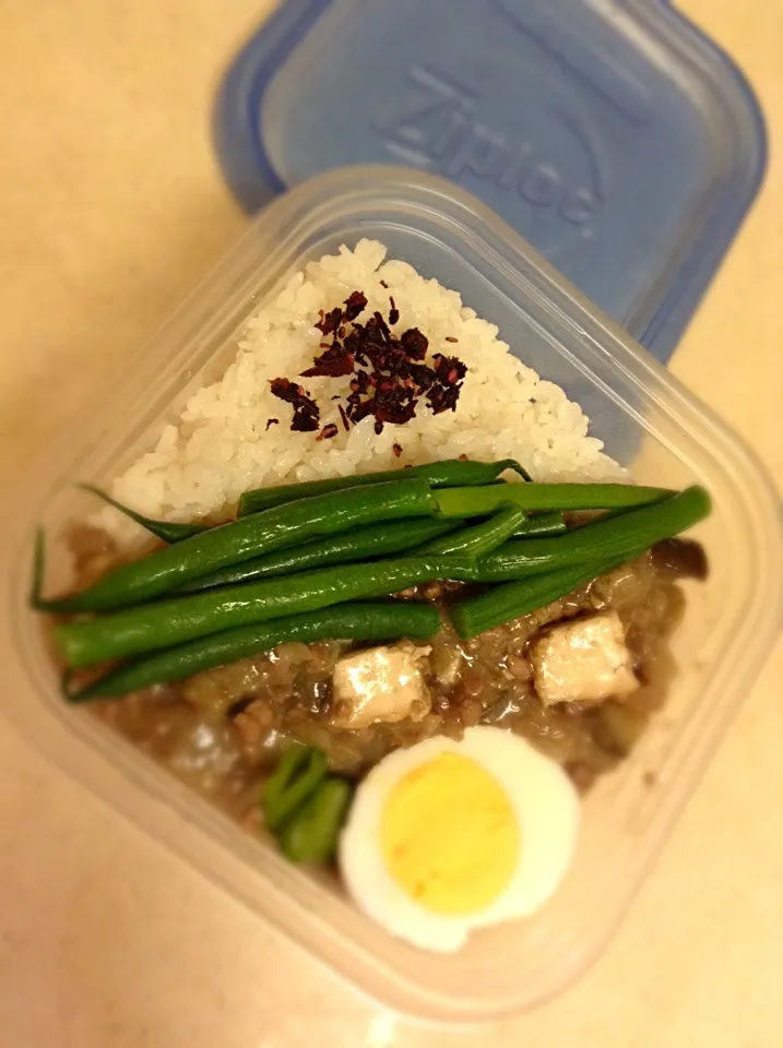 Today's lunch box. mapo tofu w/rice. 豆腐のかわりに厚揚げですけど|hoppycowさん