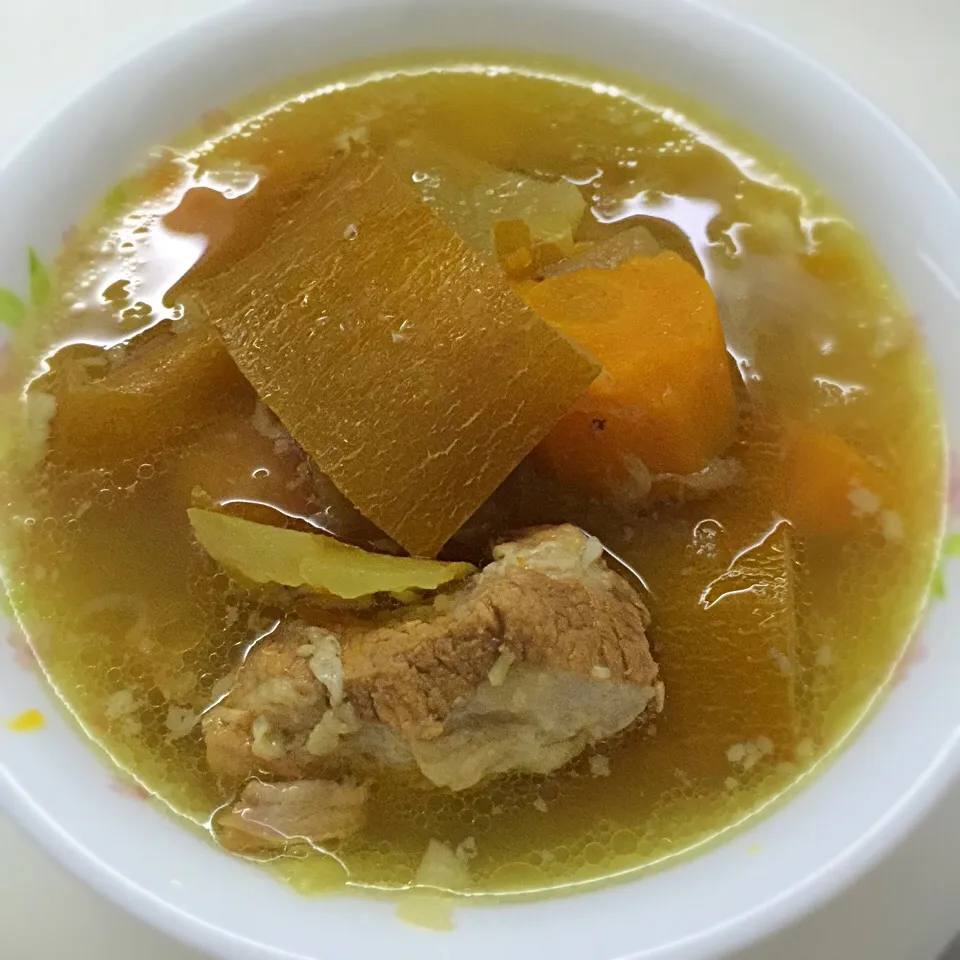 Old cucumber pork rib soup|Susan Quekさん