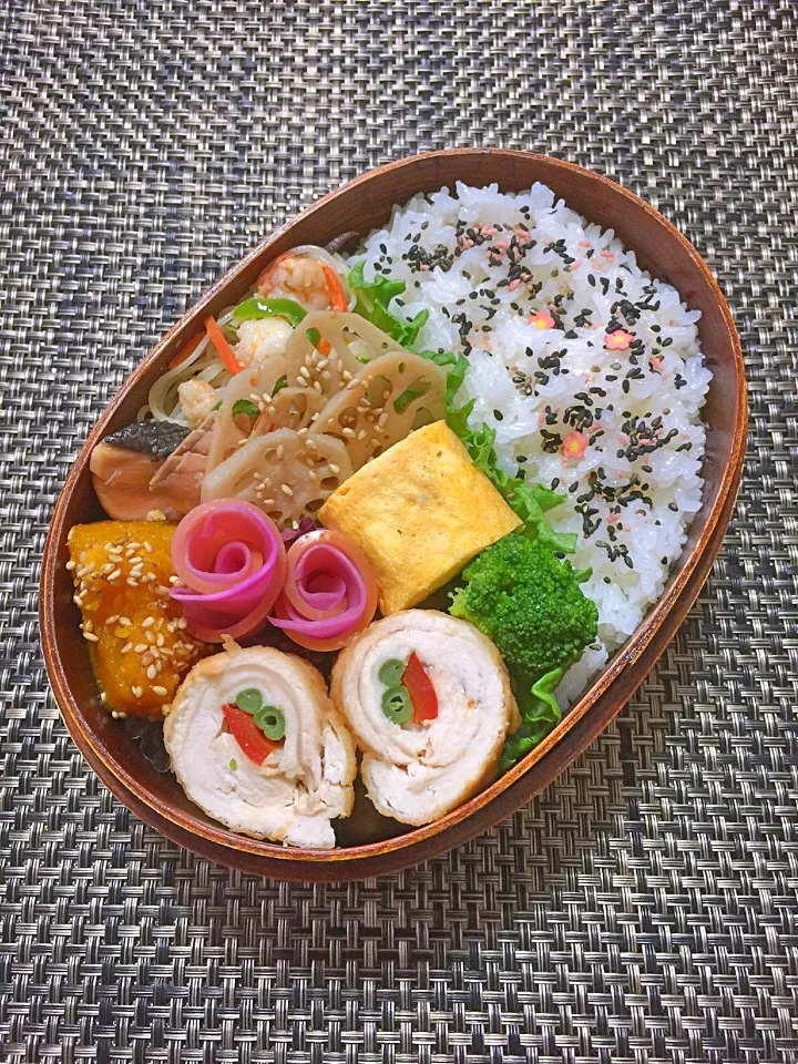 Snapdishの料理写真:高校生息子のお弁当 ♪|キラりんさん