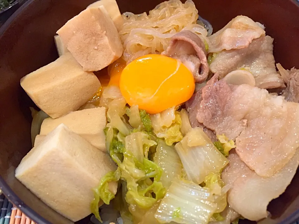 豚肉と高野豆腐のすき焼き風どんぶり(o^^o)|piton810さん