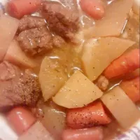 Snapdishの料理写真:beef stew|erin viozziさん