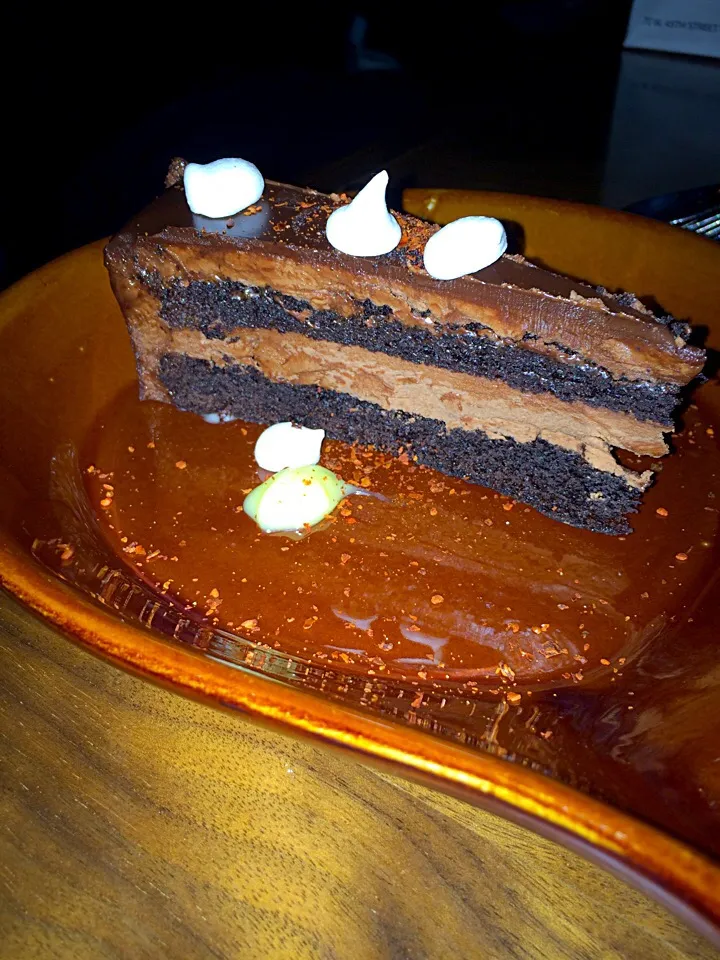 Chocolate layer cake w/ fresh cayenne pepper|Morcone Girlsさん