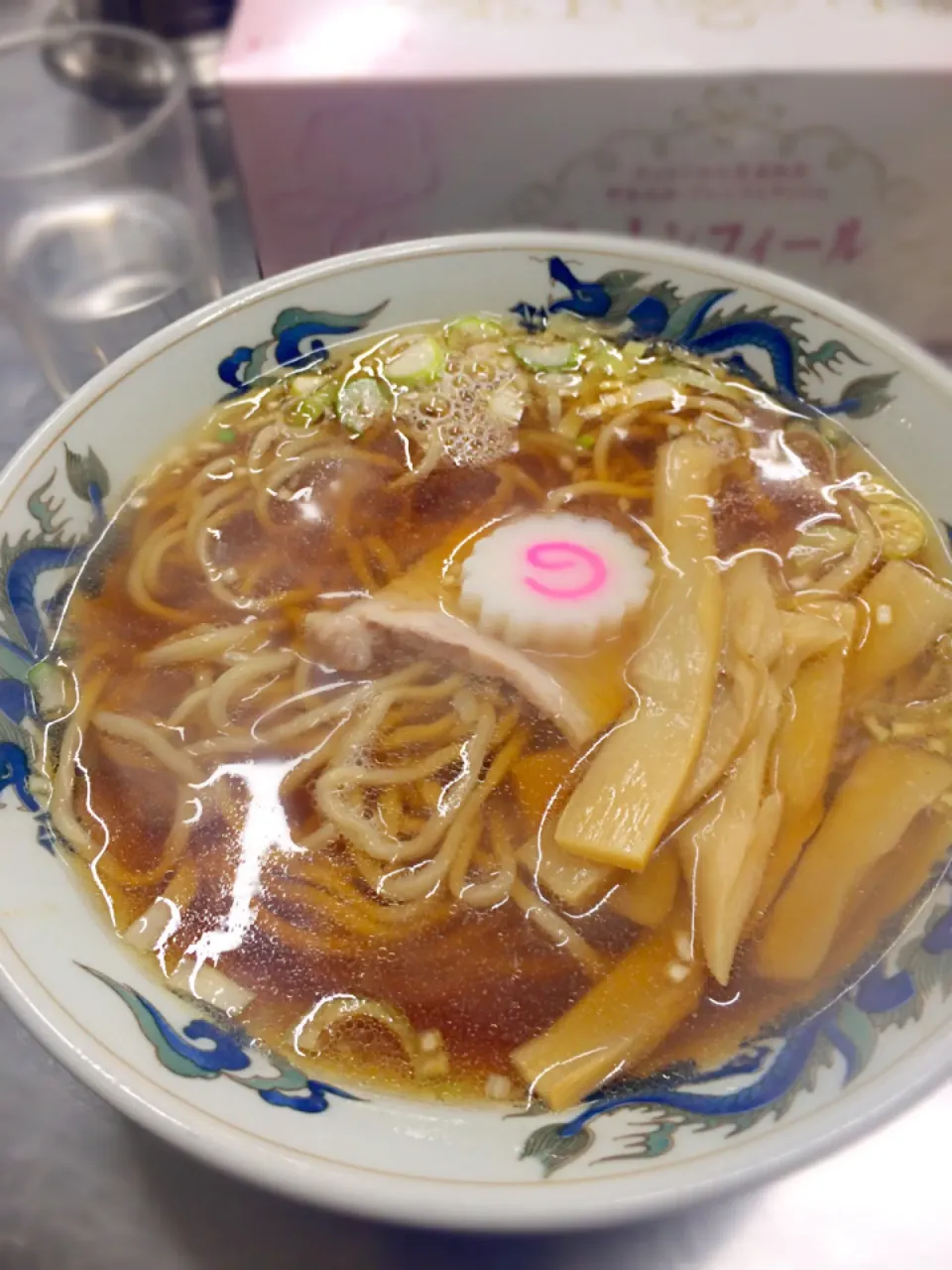 Snapdishの料理写真:ラーメン@中華そば みたか|morimi32さん