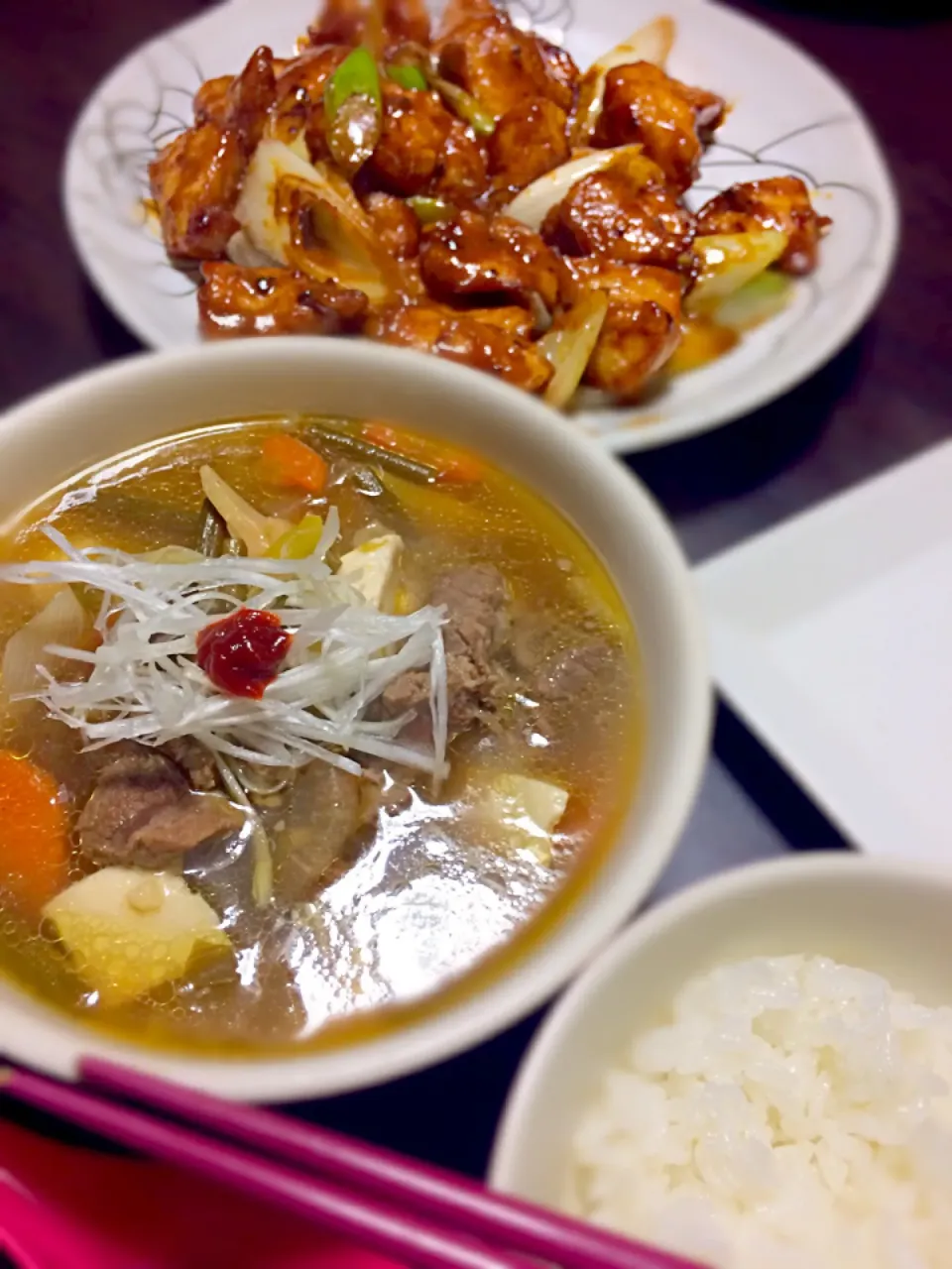 本日のメニュー
牛スジスープ
鶏肉とネギの怪味ソース炒め

美味しかった～♡|おおつか さよりさん