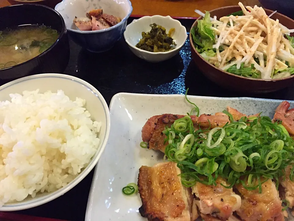 鳥塩焼きの定食|Matsumoto Marieさん