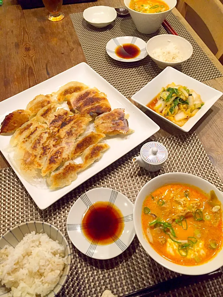 今日は餃子、スンドゥブ、白菜のラー油漬け🍃|まみりんごさん