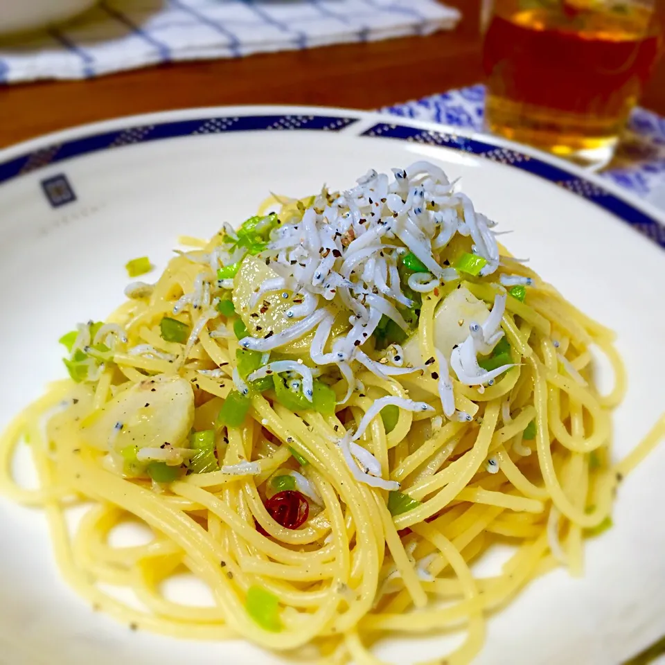 本日の夕食★しらすとかぶのペペロンチーノ٩(๑❛ᴗ❛๑)۶ごちそうさま|あさこさん