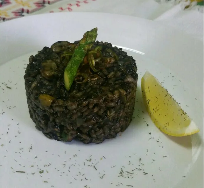 Vegs rice cooked in pranws and squid ink stock|Rebecaさん