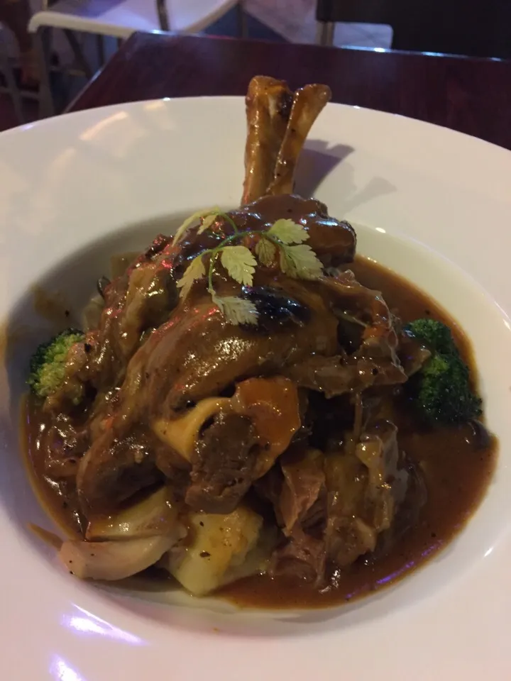 Braised lamb shank|Darren Loさん