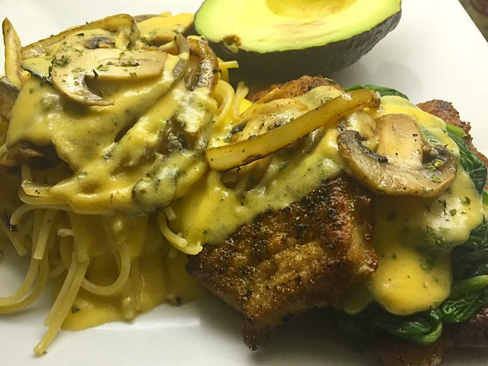 Pork Chop Florentine and Cajun Cheddar Spaghetti|Chef Ampさん