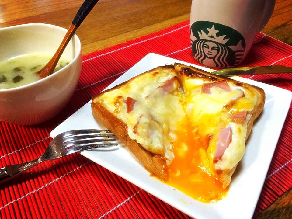 🍞カルボナーラトースト🍞to
かぶとほうれん草のシチューdeお家ランチ🍴|sally.127さん