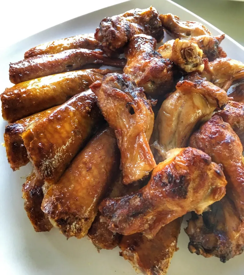 Snapdishの料理写真:BBQ chicken wings@Satay By the Bay, Marina Bay|coxiella24さん