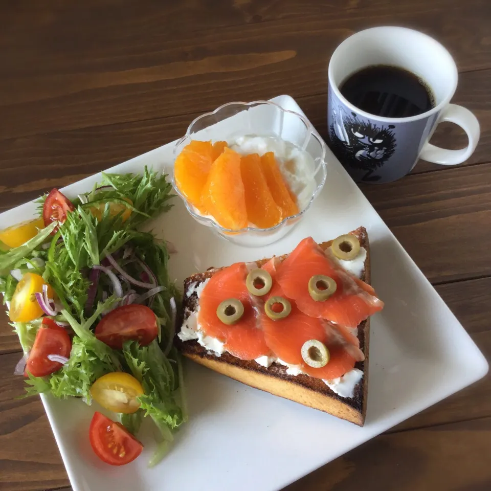 Snapdishの料理写真:今日の朝ごはん|ぺんぎんさん