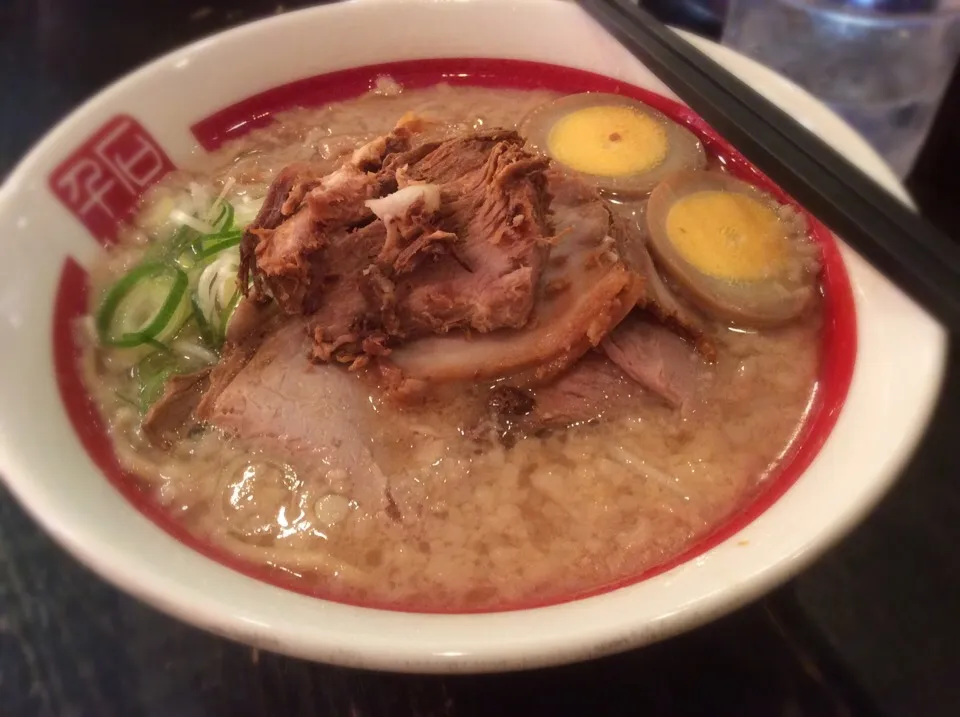 ゴルフ後の〆の一杯🍜「千石ラーメン」😋|アライさんさん